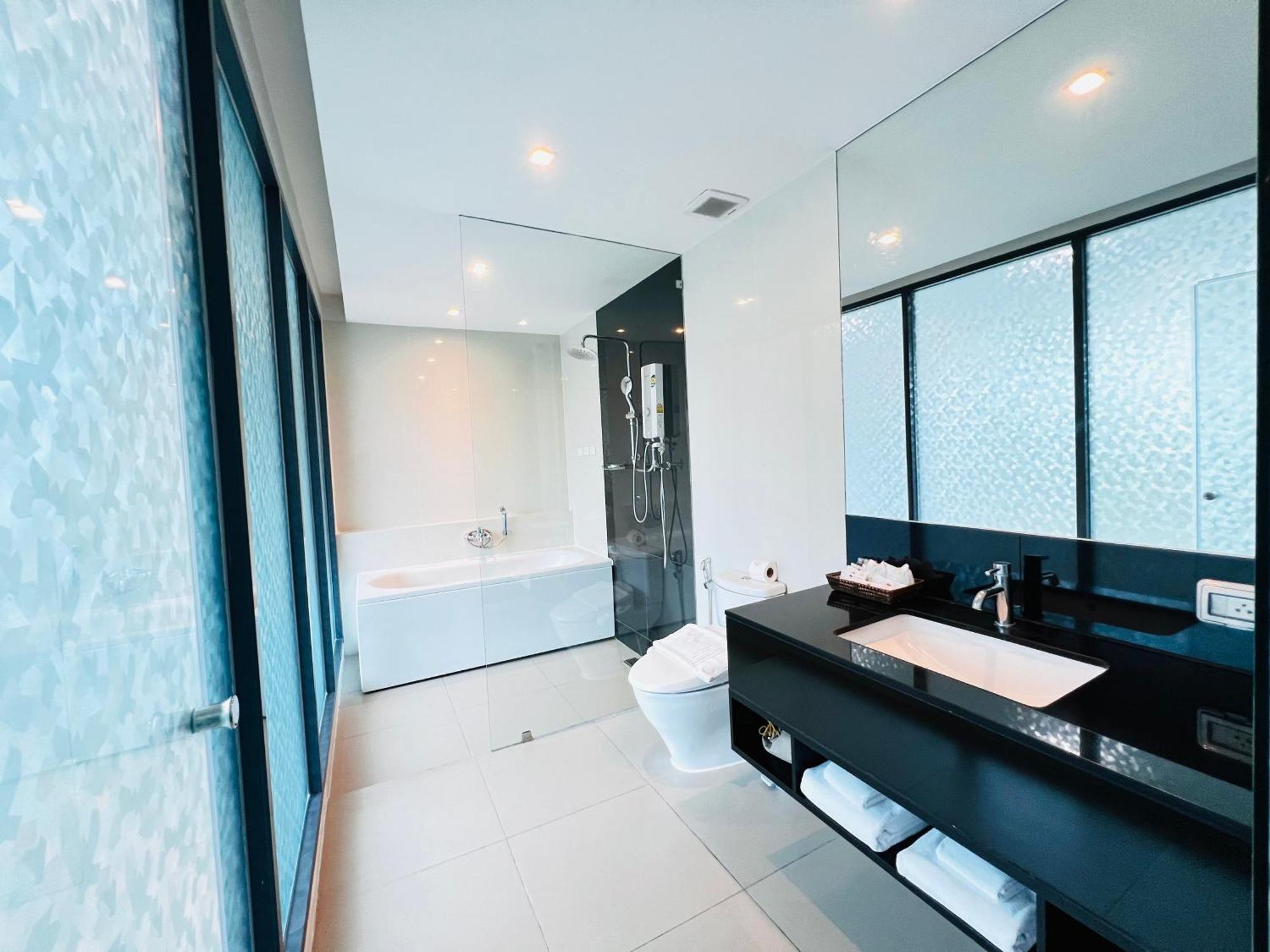 Civic Horizon Hotel & Residence Bangkok Exterior foto