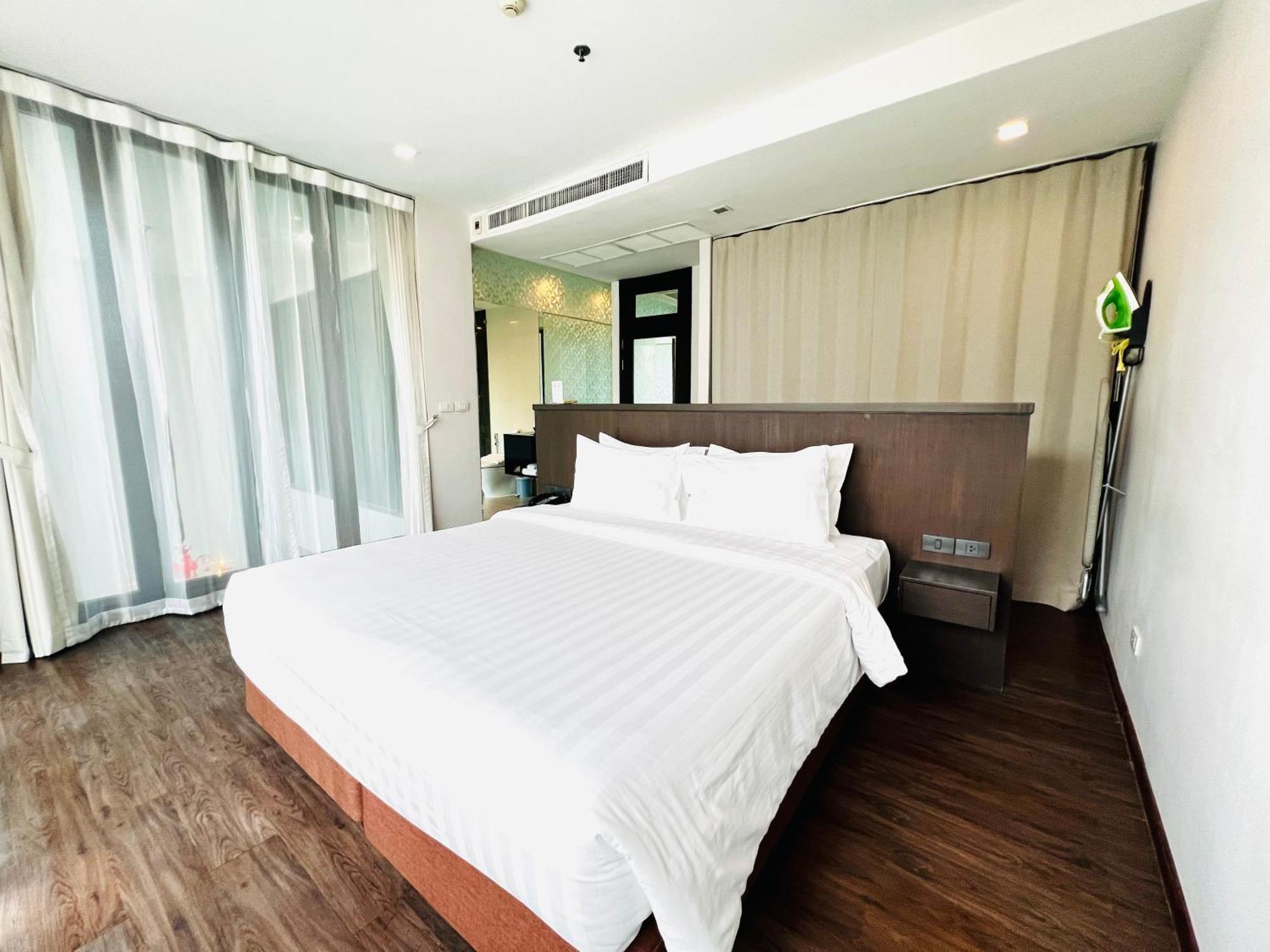 Civic Horizon Hotel & Residence Bangkok Exterior foto
