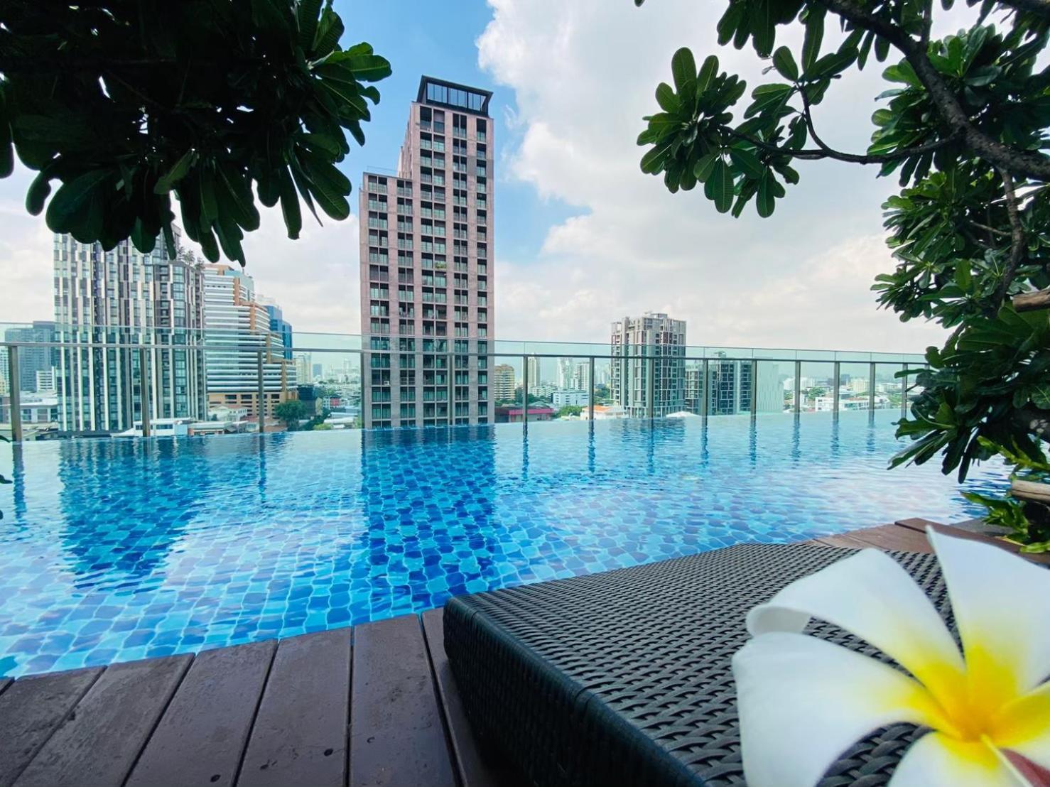 Civic Horizon Hotel & Residence Bangkok Exterior foto